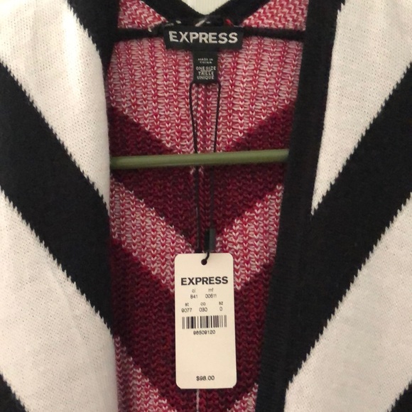 Express Poncho - Picture 2 of 3